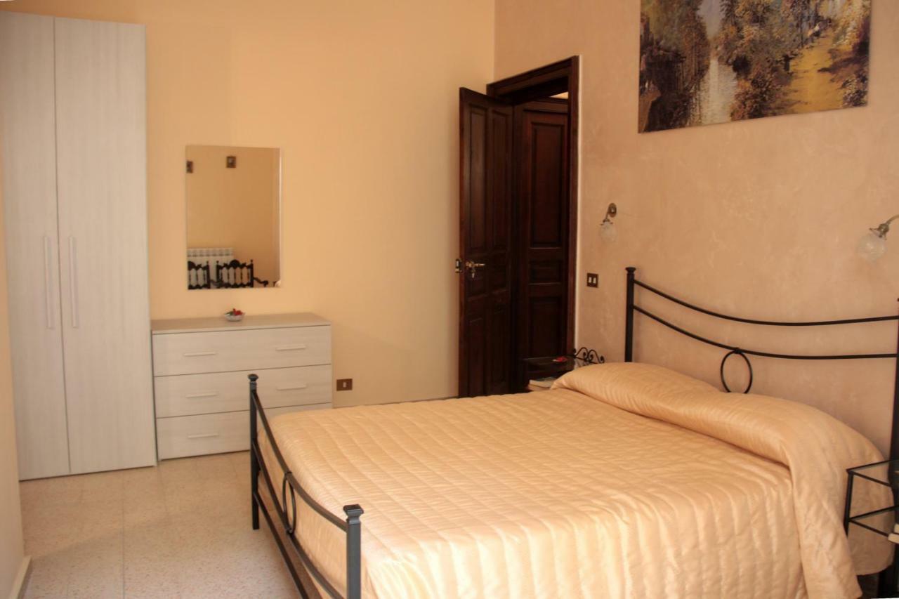 Domus Cicerone Bed & Breakfast Formia Exterior photo